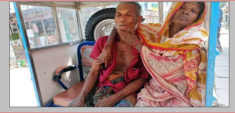 বৃদ্ধাকে পিটিয়ে আহত