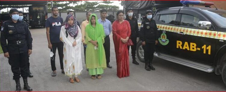 র‌্যাব-১১ এর অভিযানে ঢাকার ধনিয়া এলাকা হতে গ্রেফতার ৭